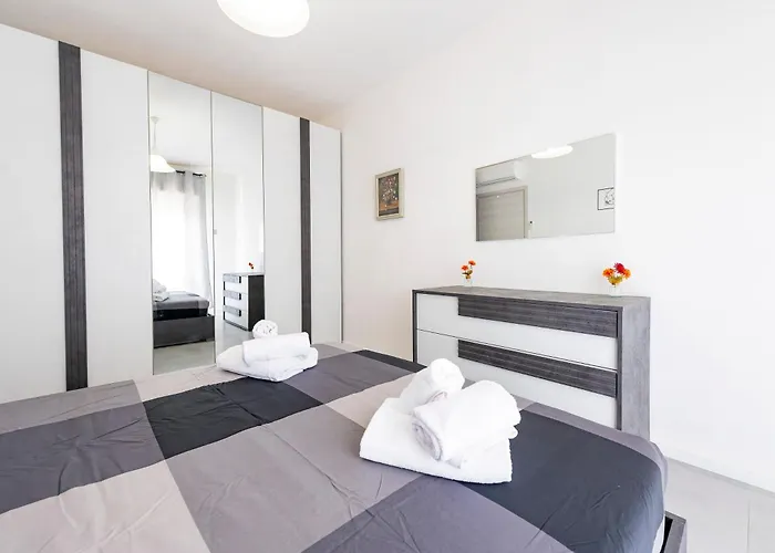 Guesthost - Lovely Flat - Steps From The Sea! * Montesilvano Marina